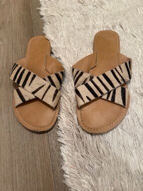 Coconuts by Matisse Zebra Print Crisscross Slide Sandals - Tan/Black